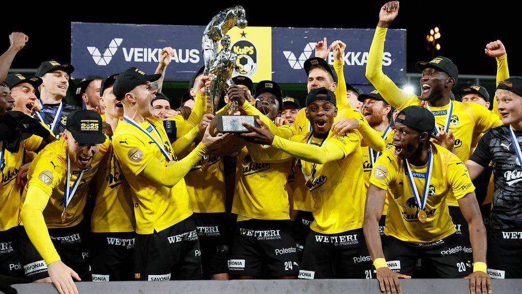 KuPS Suomen mestaruusjuhlaa