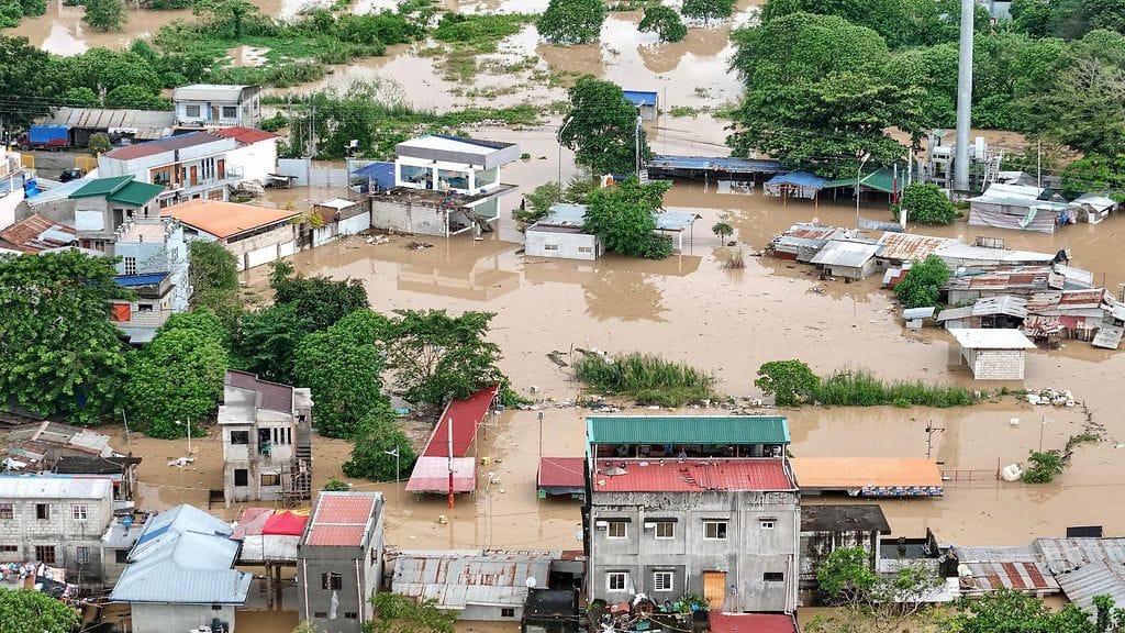 LK101125 TAIFUUNI FILIPPIINIT (1)