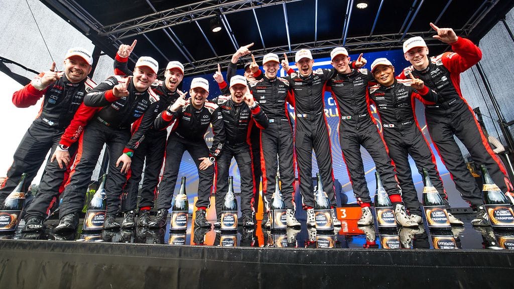 Toyota varmisti viidennen peräkkäisen valmistajien MM-tittelin Keski-Euroopan MM-rallissa lokakuussa.