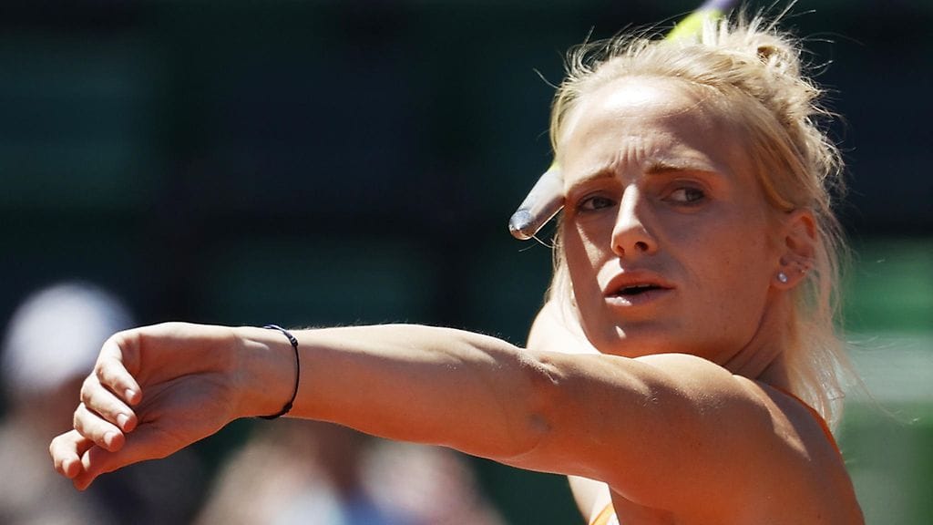 Seitsenottelija Anouk Vetter on myös pituushypyn nelinkertainen ja keihäänheiton kaksinkertainan Hollannin mestari.