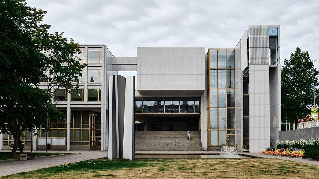 Kuvassa Kouvolan kaupungintalo.