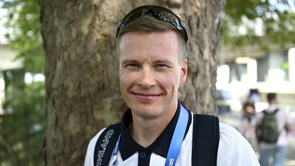 Matti Heikkinen Pariisin olympiamaisemissa heinäkuussa 2024.