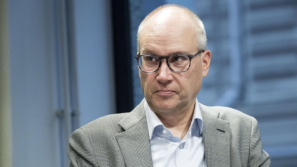 Keskisuomalaisen päätoimittaja Pekka Mervola STT:n asemaa käsittelevässä tilaisuudessa Helsingissä 16. syyskuuta.