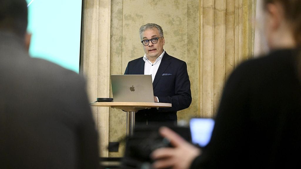 Itärata Oy:n toimitusjohtaja Petteri Portaankorva Itärata Oy:n mediatilaisuudessa Helsingissä 13. marraskuuta 2025.