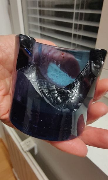 Kivi-kynttilälyhdyt hajosivat kesken juhlien. 2