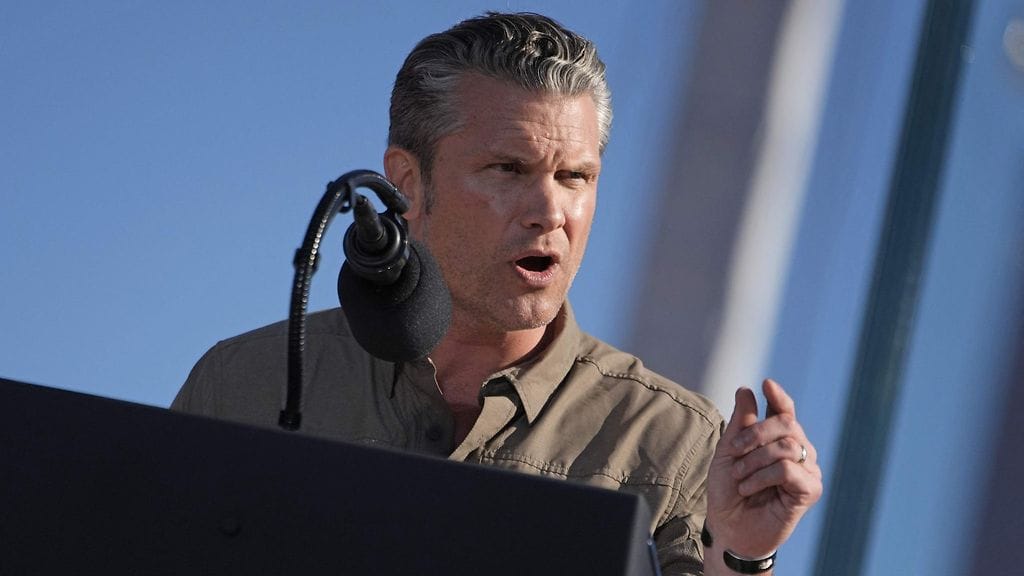 Kuvassa Yhdysvaltain puolustusministeri Pete Hegseth 18. lokakuuta 2025.