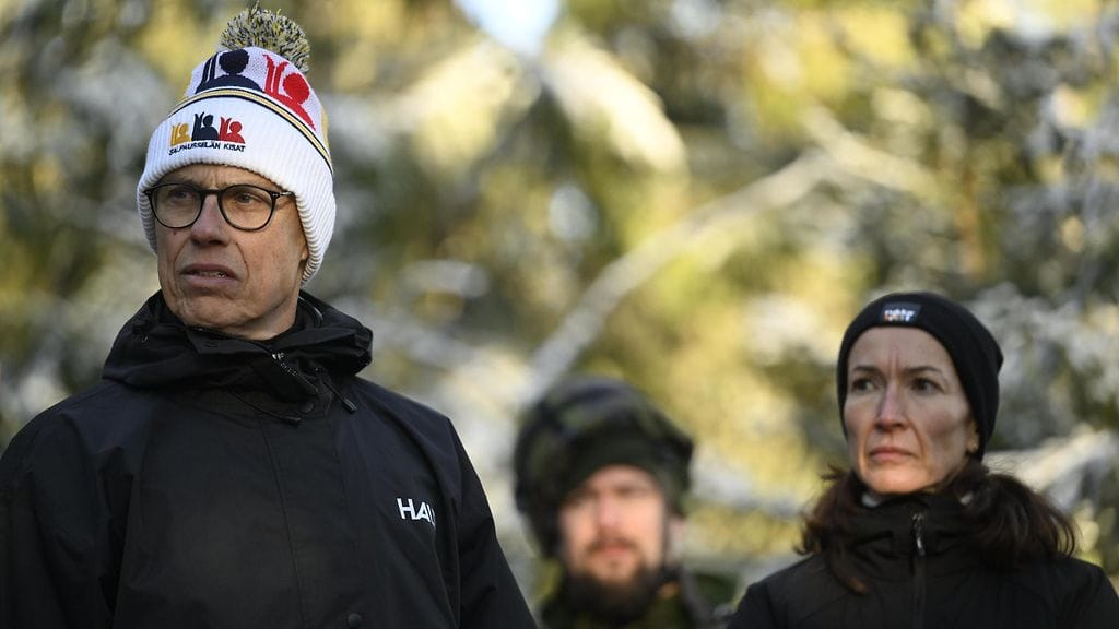 Tasavallan presidentti Alexander Stubb antoi AP:n haastattelun Maanpuolustuskoulutus MPK:n Marras-Hälvä 25 -harjoituksessa Hollolan Hälvälässä.