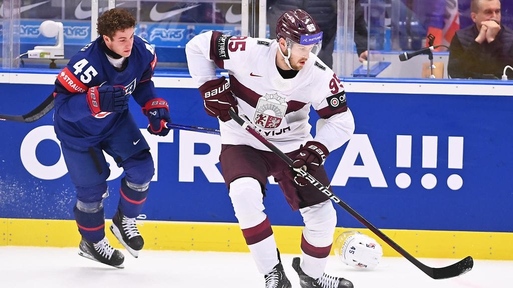 Oskars Batna on kookas Latvian maajoukkueen hyökkääjä.