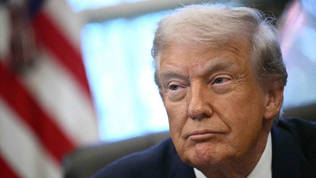 Trump totesi, että päätös hyväksynnästä jää historiaan yhtenä YK:n isoimmista hyväksynnöistä.