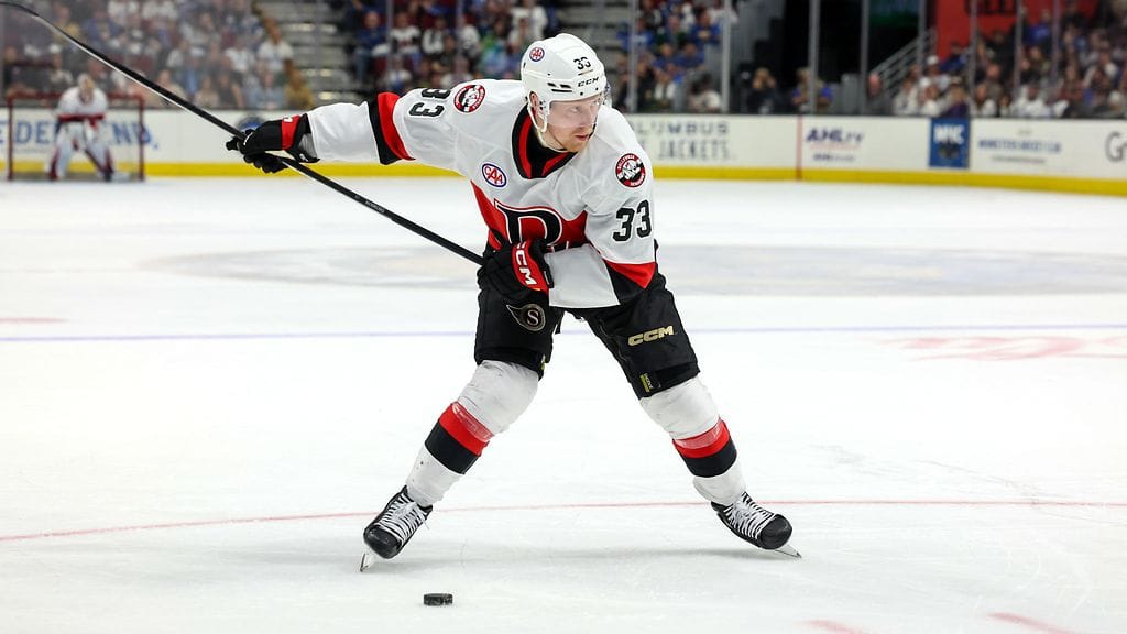 Lassi Thomson nostettiin Ottawa Senatorsin NHL-miehistöön.