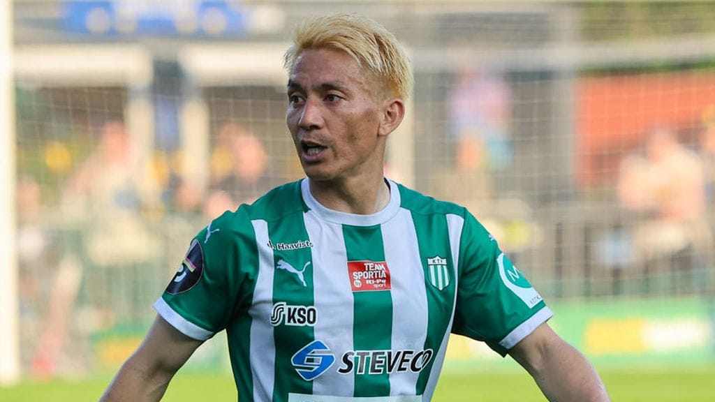 Atomu Tanaka miehittää KTP:n keskikenttää myös ensi kaudella.