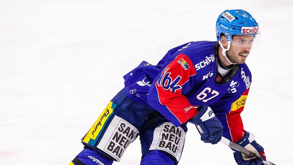 Oula Palve on pelannut alkukaudella Sveitsin liigaa Klotenissa.