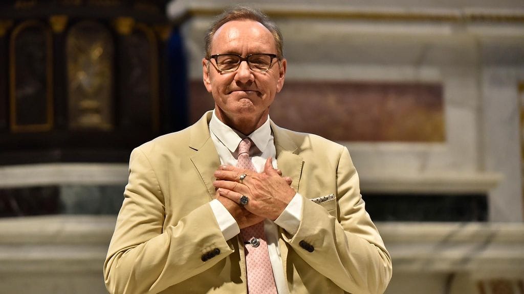 Kevin Spacey piti näyttelykoulutusta San Francescon kirkossa Luccassa, Italiassa 21. syyskuuta 2025.