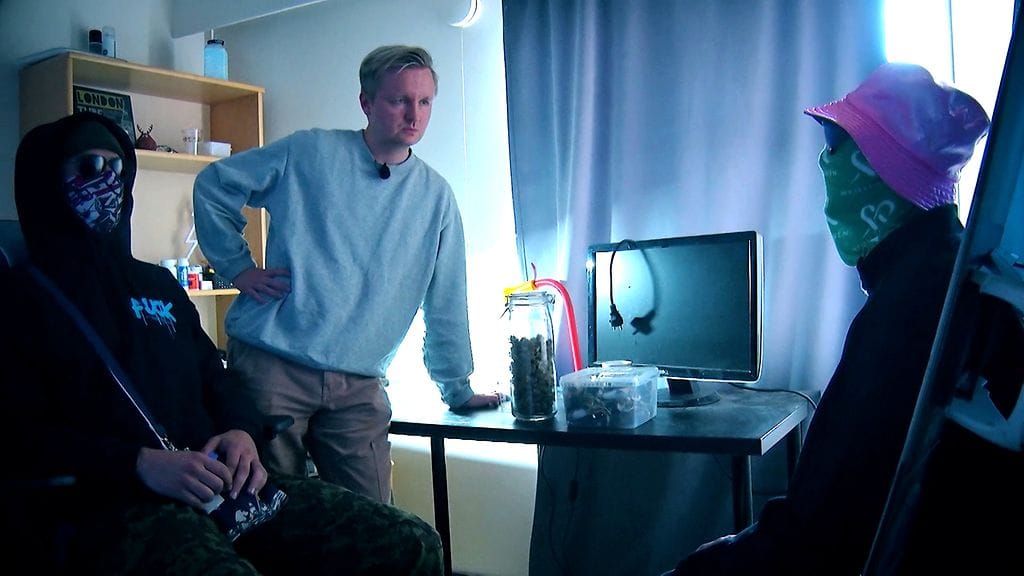 MTV:n dokumentissa nähdään nuorista koostuva huumeita myyvä ryhmä, joka kutsuu itseään ”herrasmiesliigaksi”.