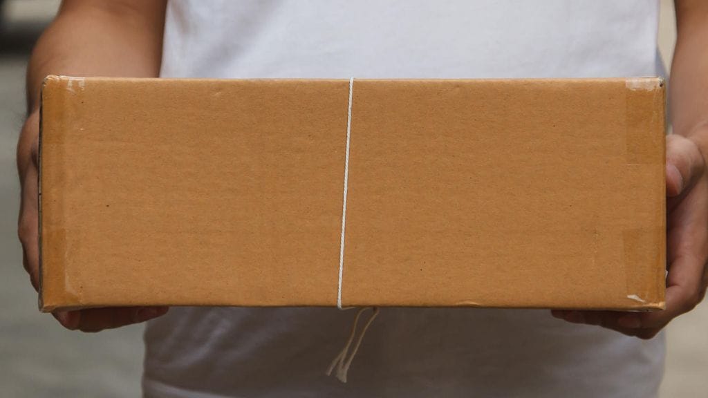 Jos saat viestin paketin saapumisesta, varmista, että viesti on aito.