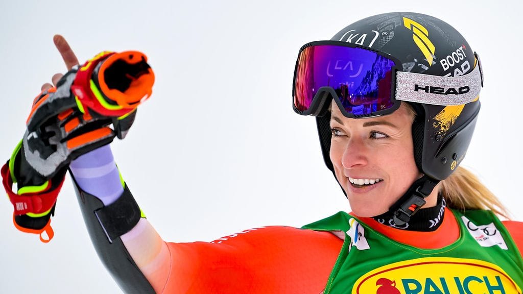 Supersuurpujottelun hallitseva olympiavoittaja Lara Gut-Behrami loukkaantui vakavasti harjoituksissa.