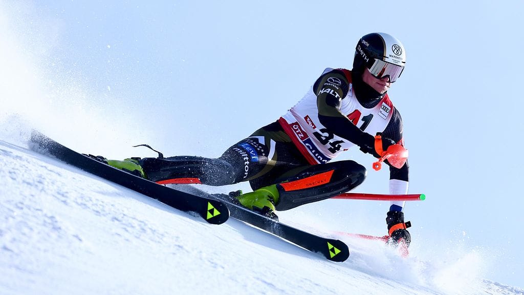 Eduard Hallberg keskeytti huippuasemista Gurglin maailmancup-pujottelun toisella kierroksella.