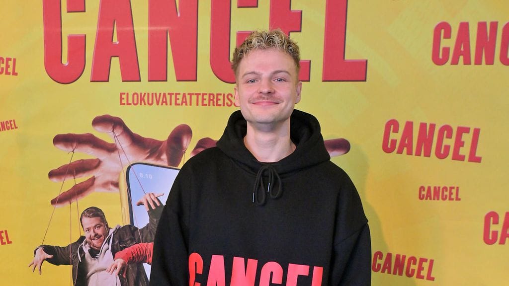 Tubettaja Weksi julkaisi hyvin henkilökohtaisen ja riipaisevan Youtube-videon, joka kerää ylistystä.