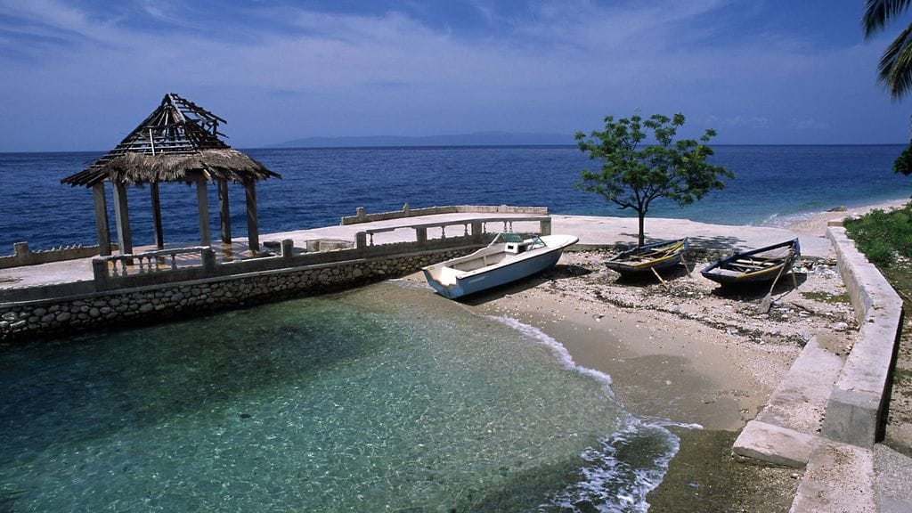 Kuvassa merinäkymä La Gonâven saarelta Haitilta.