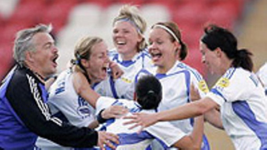 Suomen naiset juhlivat, kuva: Michael Steele