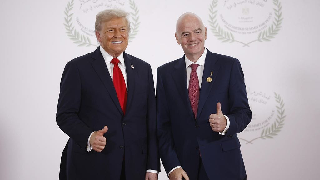 Kansainvälisen jalkapalloliiton Fifan puheenjohtajan Gianni Infantinon kerrotaan jakavan Donald Trumpille rauhanpalkinnon.