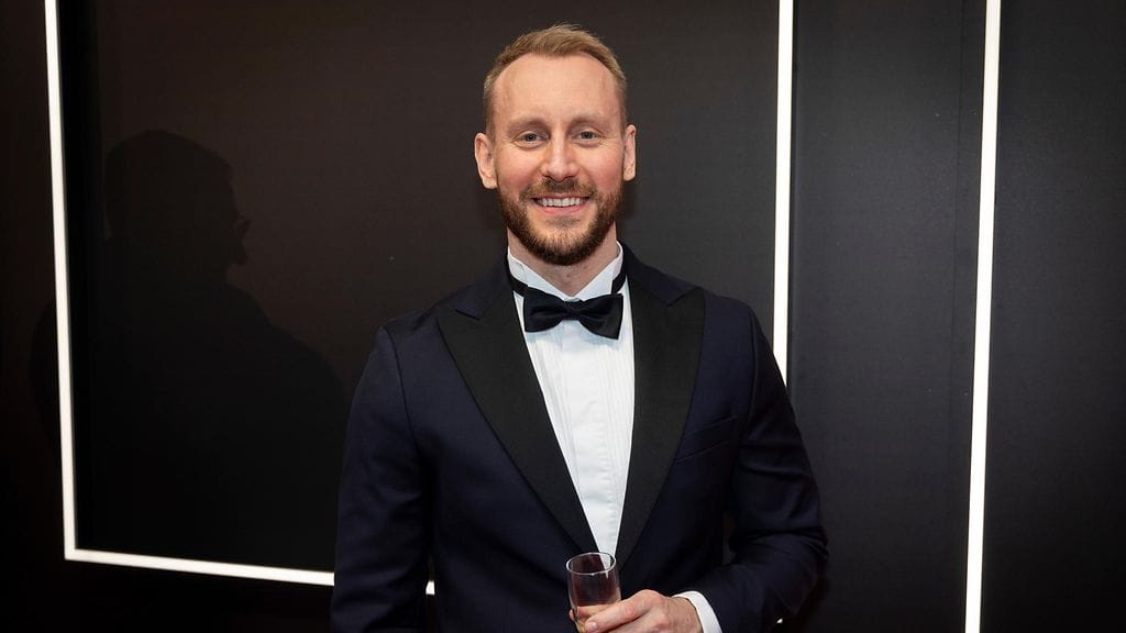 Radiojuontaja Niko Nousiainen kertoi iloisia perheuutisia.