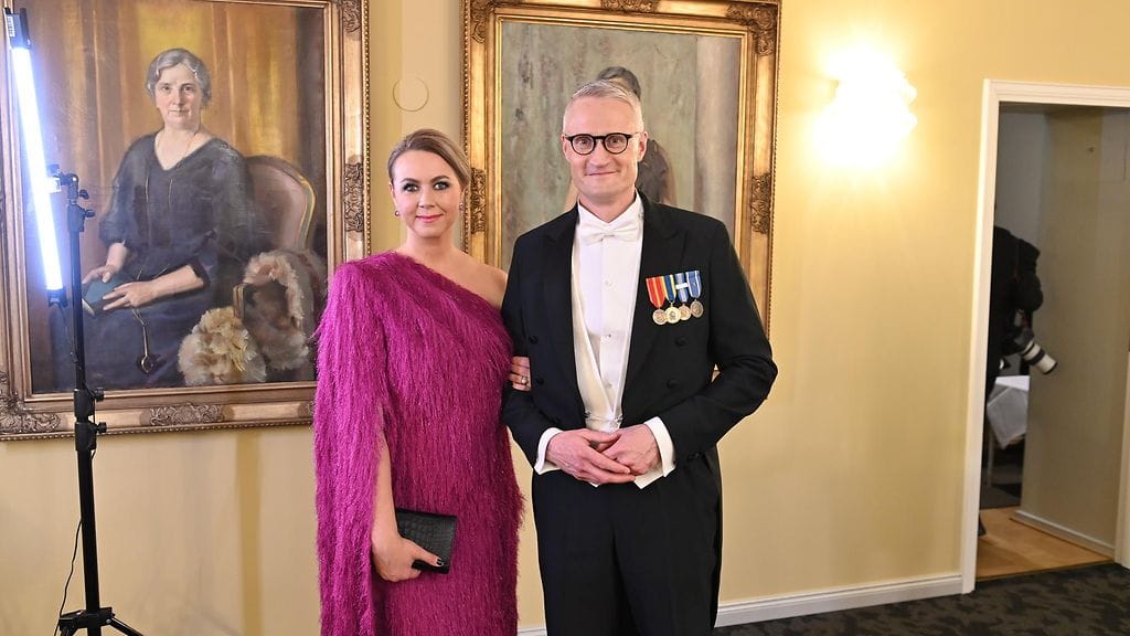 Jarno ja Katja Limnell itsenäisyyspäivän vastaanotolla presidentinlinnassa 6. joulukuuta 2023.