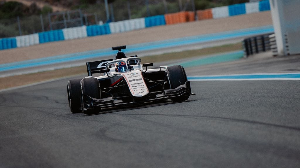 Kalle Rovanperä siirtyy formuloiden pariin.