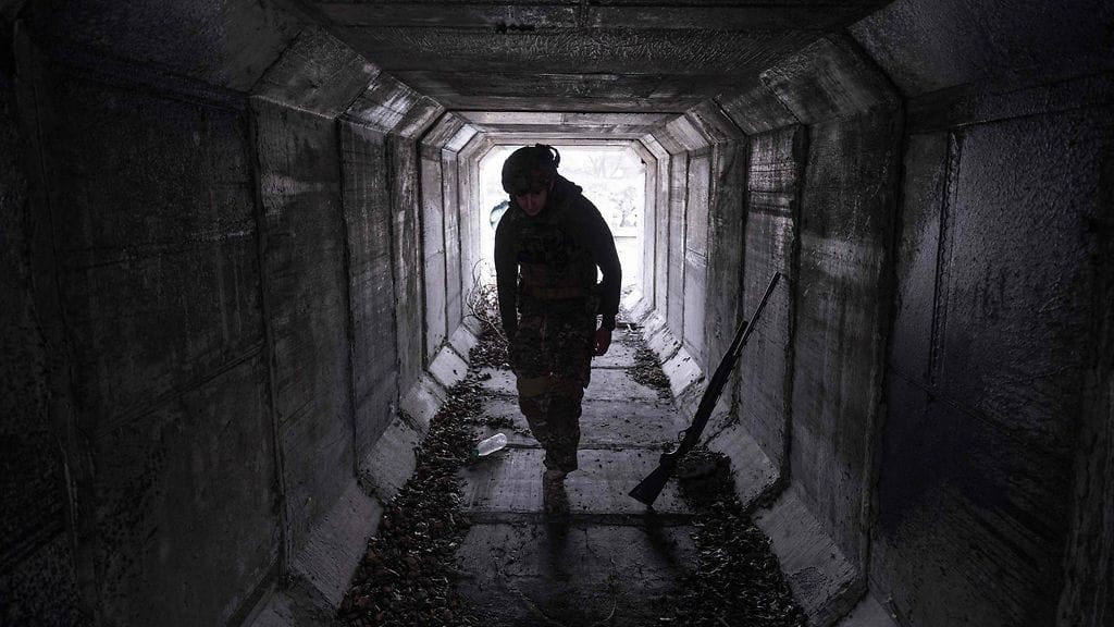 Sosiaalisessa mediassa leviää nyt runsaasti tekoälyvideoita antautuvista ja vetäytyvistä ukrainalaisjoukoista