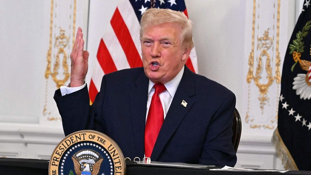 Yhdysvaltain presidentin Donald Trumpin hallinto on kieltämässä matkustamisen Yhdysvaltoihin yli kymmeneltä lisämaalta.