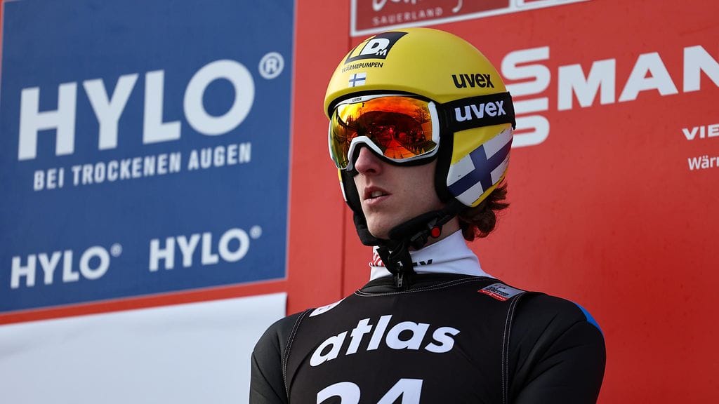 Niko Kytösaho hyppäsi kahdeksanneksi mäkihypyn miesten maailmancupin kisassa Rukalla.