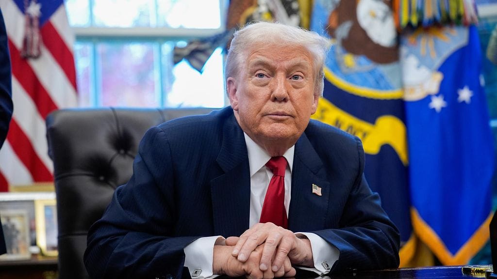 Donald Trump ilmoittaa, että Yhdysvallat aikoo tukea tahoja, jotka vastustavat esimerkiksi maahanmuuttoa.