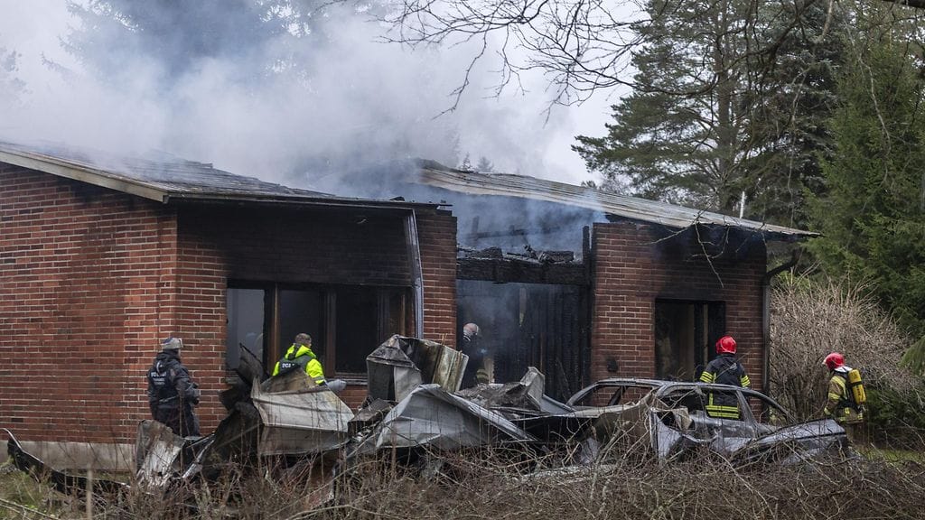 Omakotitalo oli ilmiliekeissä pelastuslaitoksen saapuessa paikalle.