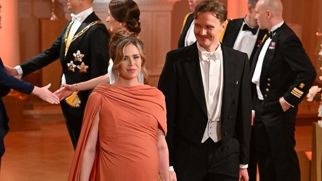 Marleena Pelli edusti Linnan juhlissa viimeisillään raskaana