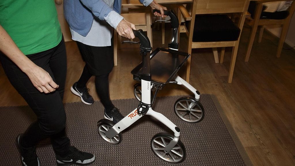 Kuvituskuvaa, kuvan henkilöt eivät liity juttuun.