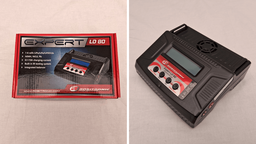 Robitronicin R01015-akkulaturissa on sähköiskun vaara.