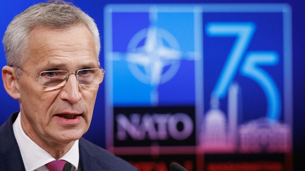 Jens Stoltenberg markkinoi Suomessa syksyllä 2025 ilmestynyttä omaelämäkirjaansa Nato-vuosilta.