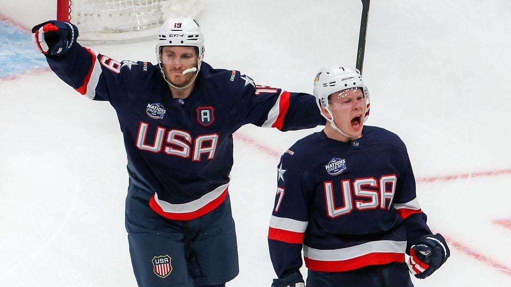 Matthew (vas.) ja Brady Tkachuk eivät välitä Milanon olympia-areenakohusta.