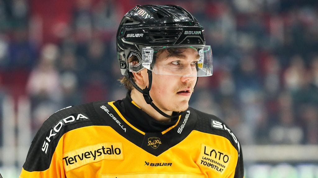 Matias Rajaniemi on pelannut SM-liigaa HIFK:ssa, SaiPassa ja Pelicansissa.