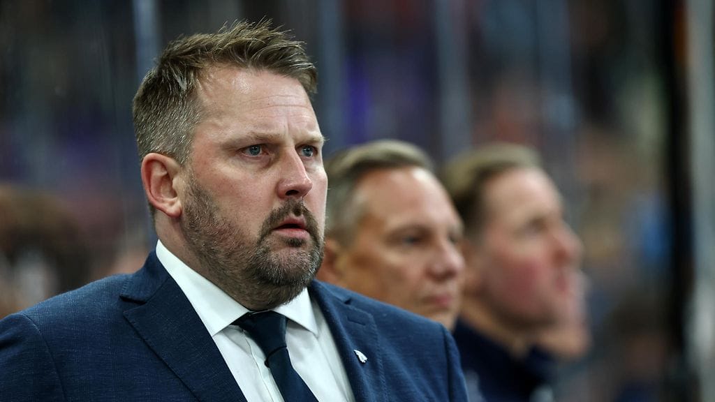 Leijonien päävalmentaja Antti Pennanen höyrysi viimeisen minuutin maalihylystä.