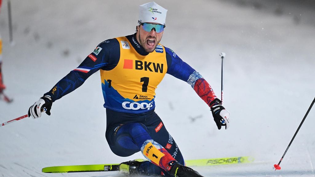 Ranskan Lucas Chanavat hiihti sprintin voittoon Sveitsin Davosissa.