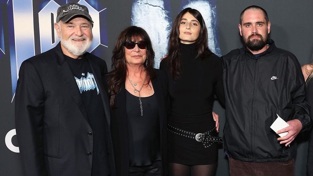 Rob Reiner, Michele Reiner, Romy Reiner ja Nick Reiner Spinal Tap II -elokuvan ensi-illassa syyskuussa 2025.