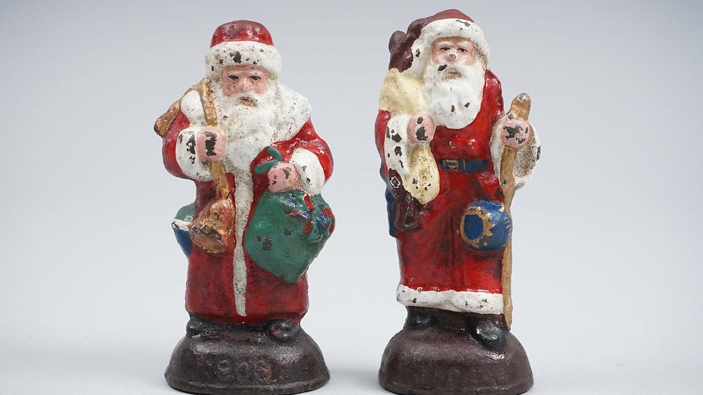 Joulupukkifiguuri (Kuva Helanderin huutokaupan)