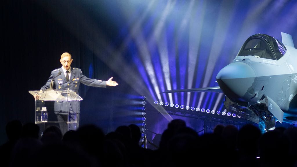 Timo Herranen ja hävittäjä copy