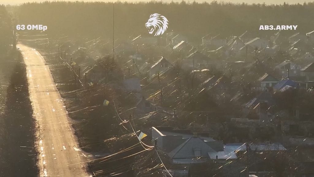 Video näyttää aavemaisen "seitin" ukrainalaiskaupungin yllä – asiantuntija pitää uudenlaista asetta nerokkaana