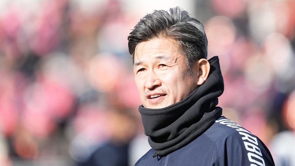 Japanilainen Kazuyoshi Miura aloittaa uransa 41. kauden ammattilaispelaajana.