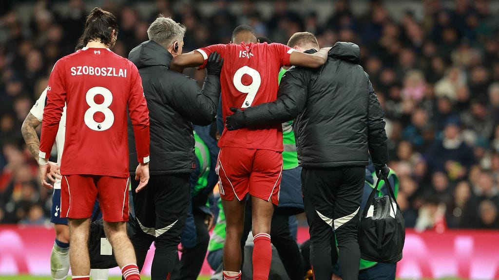 Alexander Isak loukkaantui viikonloppuna maalinteon yhteydessä.