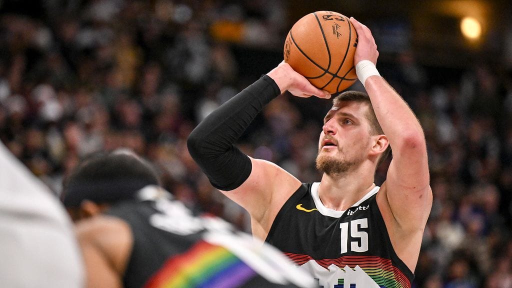 Nikola Jokic teki hurjaa NBA-historiaa.
