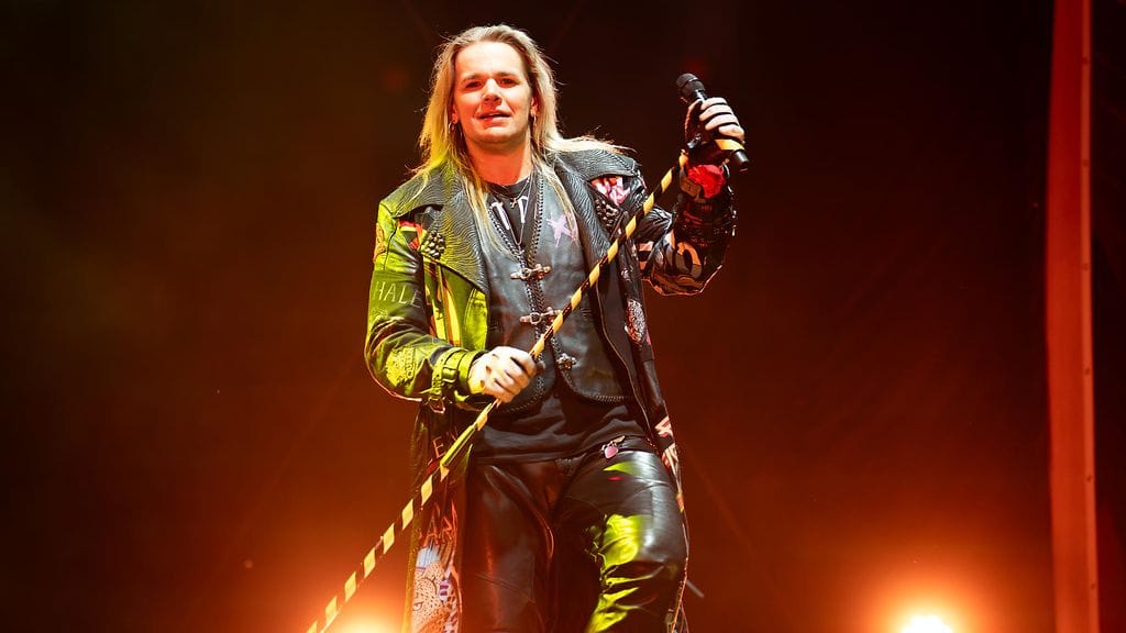 Olli Herman on ollut vuodesta 2024 Popedan laulaja.