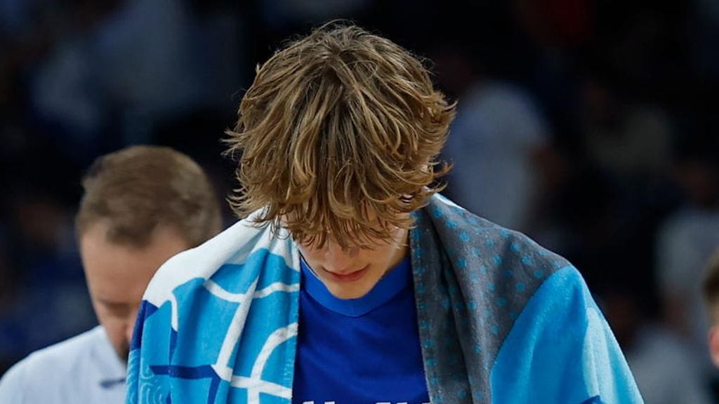 Partizanin uusi käskyttäjä ei kääntynyt Miikka Muurisen puoleen.